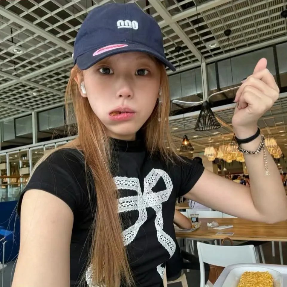 噢,亲爱的莫妮卡